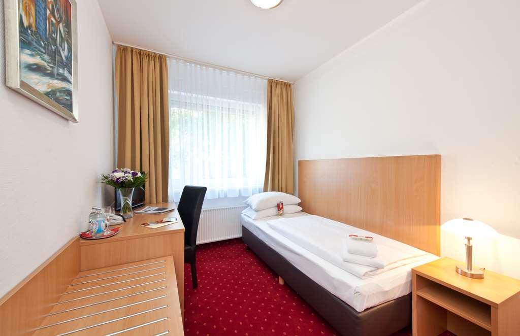 Aldea Hotel 3*