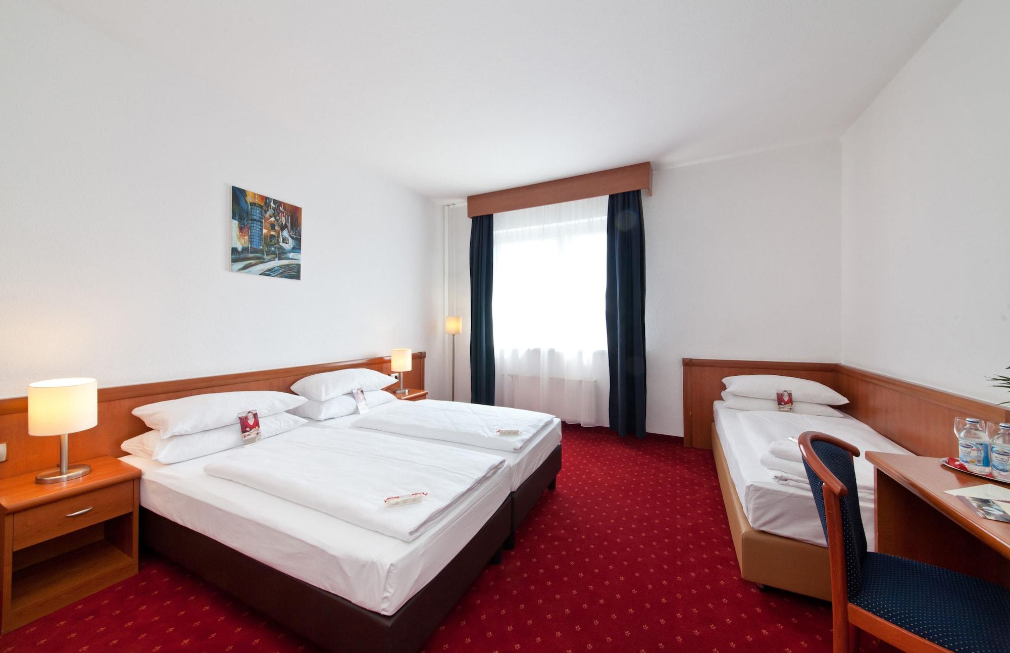 Aldea Hotel 3*